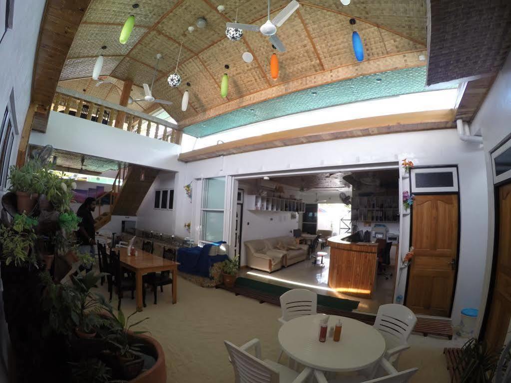 Hotel Venturo Maldives à Maafushi Extérieur photo