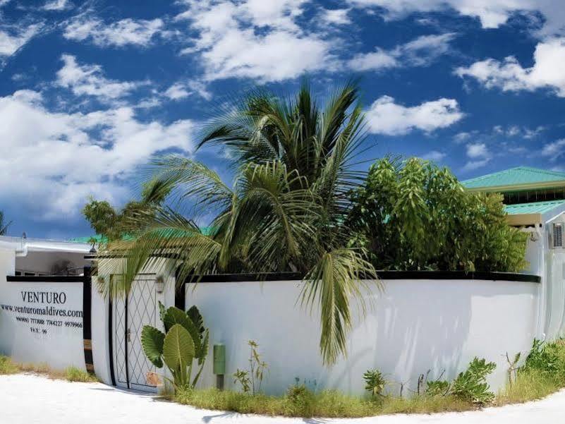 Hotel Venturo Maldives à Maafushi Extérieur photo